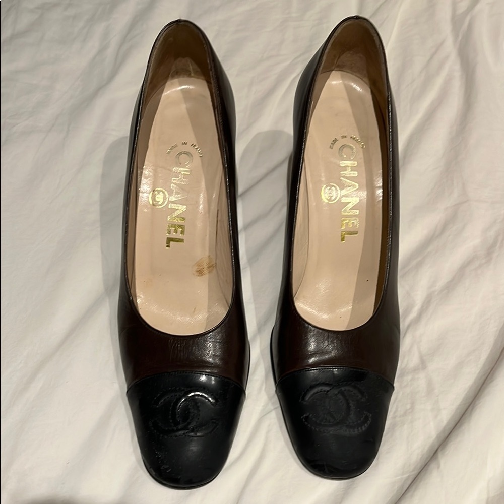 CHANEL authentic black and brown vintage heels